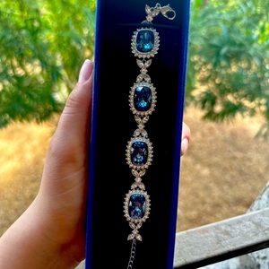 Swarovski blue bracelet NWT